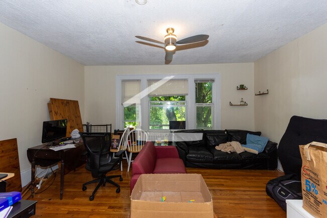 Photo - 1789 Commonwealth Avenue Apartments