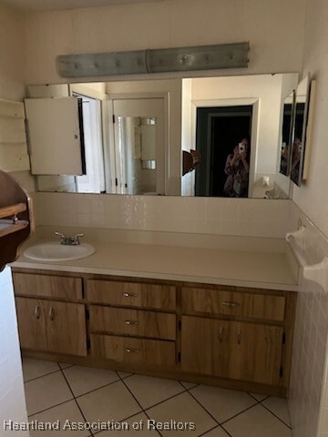 Photo - 303 E Waterway Ave NW