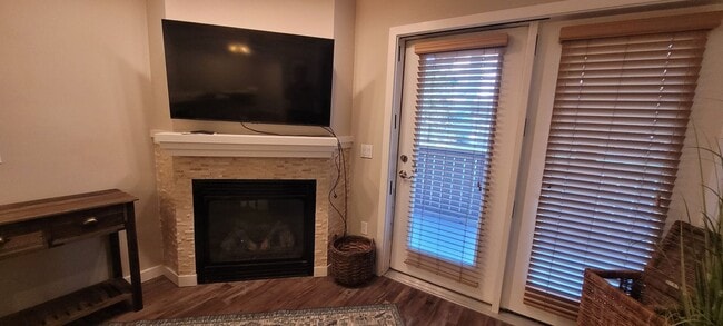 Photo - Monterra Delight on Main floor fully furni...