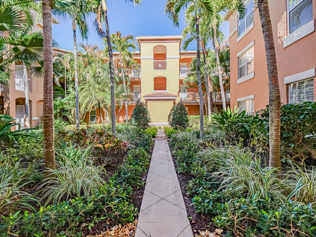 Photo - 5020 Fairways Cir Unit J208