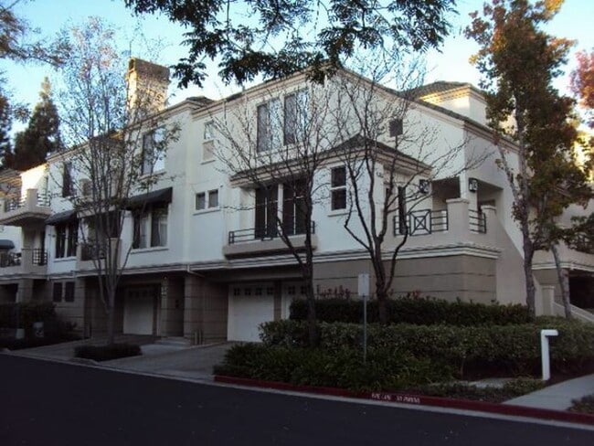 Building Photo - 430 Navaro Pl Unit 220