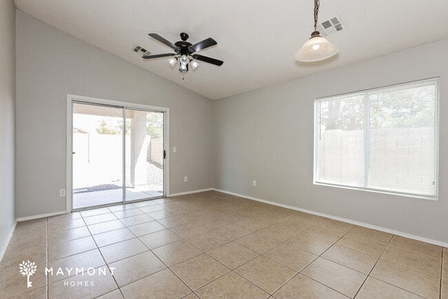 Photo - 1752 W Harding Ave