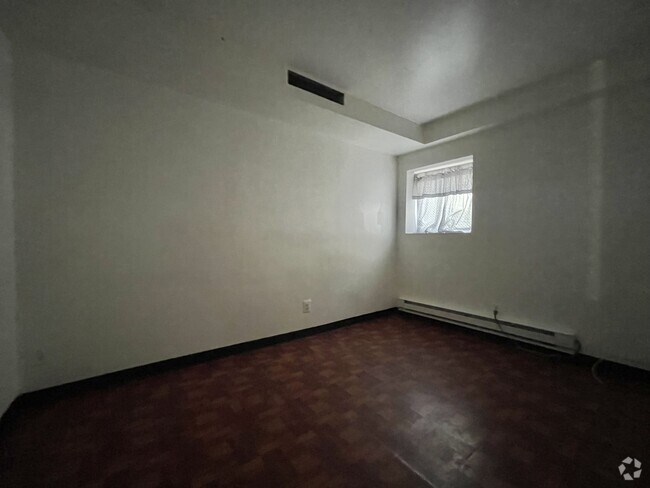 Building Photo - 442 W 238th St Unit 1 Rental