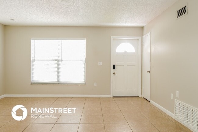 Photo - 7130 Chaucer Ln