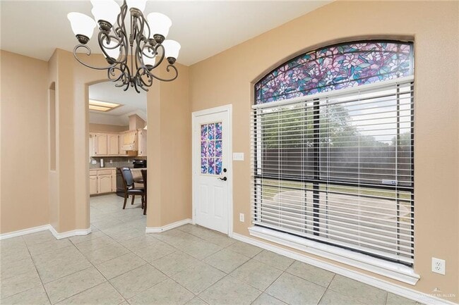 Photo - 17 Rosalinda St