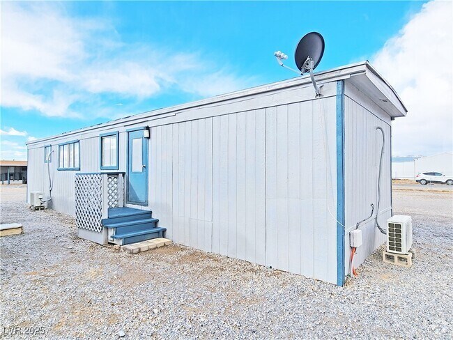Building Photo - 2220 W Bell Vista Ave Unit 3 Rental