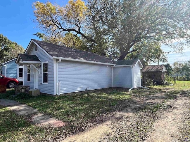 Photo - 2011 W 7th Ave