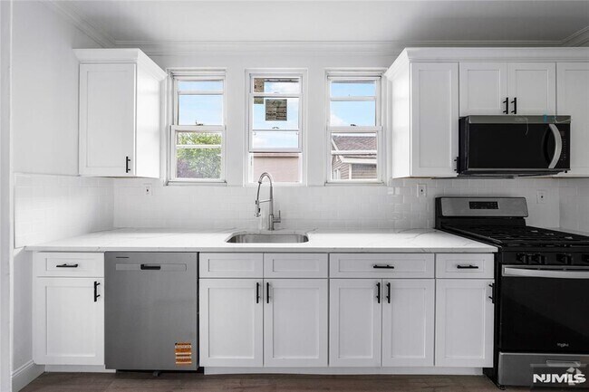 Building Photo - 7420 4th Ave Rental