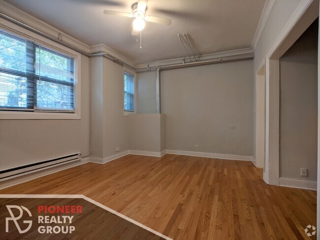 Building Photo - 4616 N Paulina St Unit #4614-101 Rental