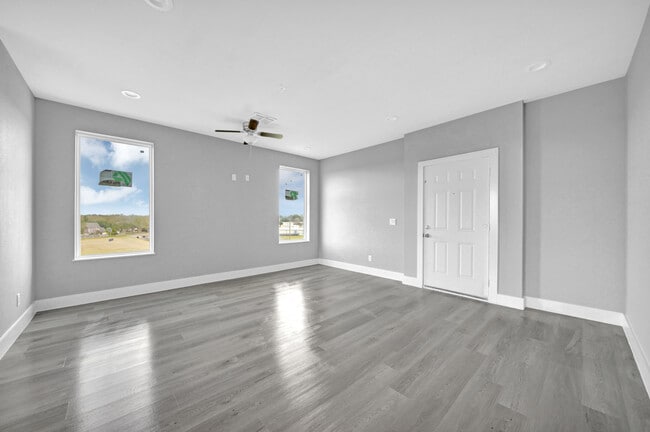 Photo - Harvest Moon Apartments