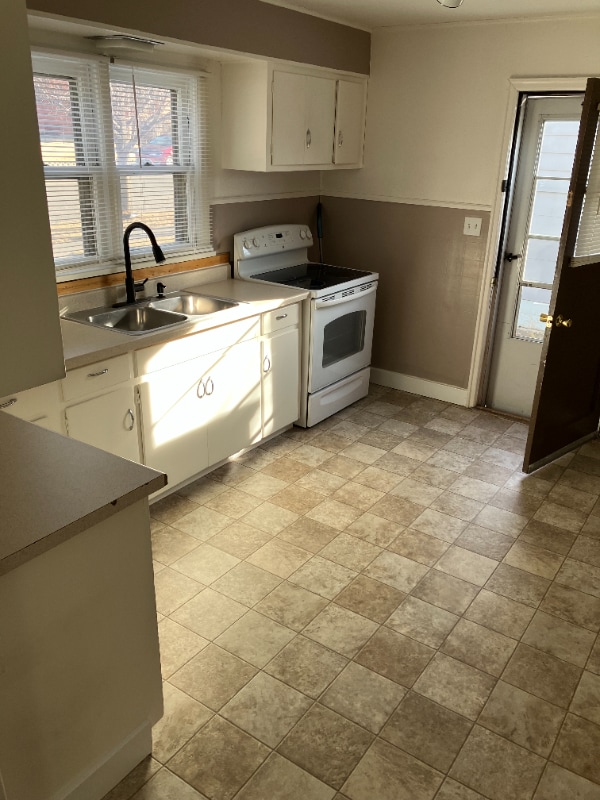 Photo - 406 13th St S