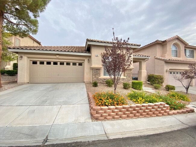 Building Photo - STUNNING SINGLE-FAMILY HOME ONE STORY 3 BEDROOM 2 FULL BATH LOCATED IN SUMMERLIN