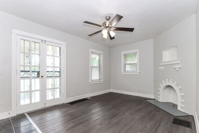 307-309 Delaware