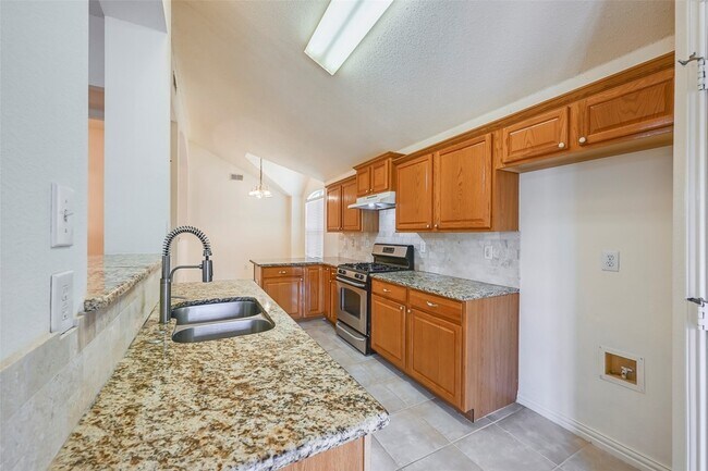 Photo - 216 Quail Trail Ln