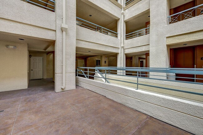 Photo - 270 E Flamingo Rd