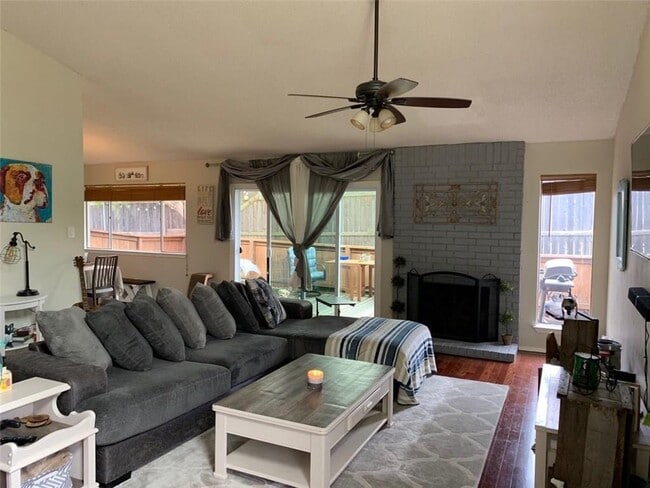 Photo - 1739 Harliquin Run Unidad 38A