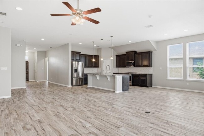 Photo - 20213 Arctic Loon Pass