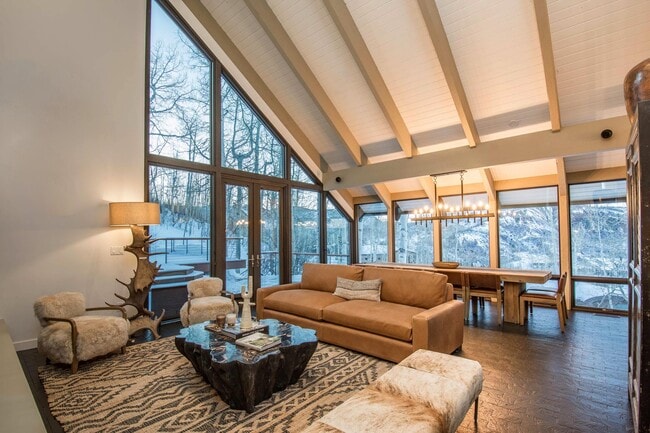 Photo - 234 Edgewood Ln