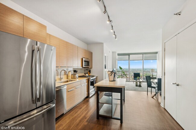 Photo - 727 W Madison St Unidad ID1298151P