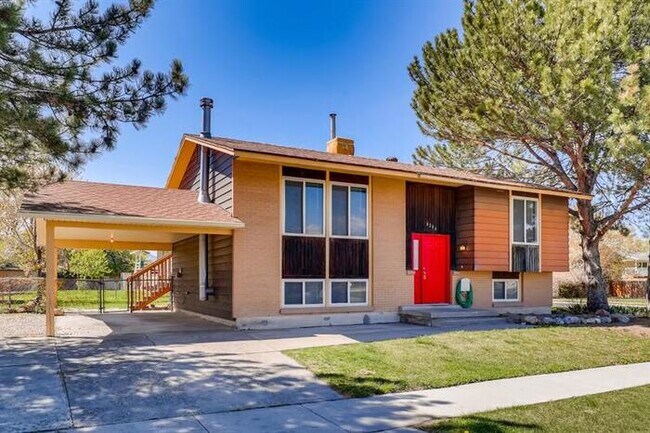 4294 S Peggy Dr, West Valley City, UT, 84120 - 4294 S Peggy Dr, West Valley City, UT, 84120 House