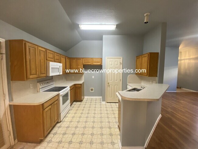 Photo - 1321 W Branch Hollow Dr