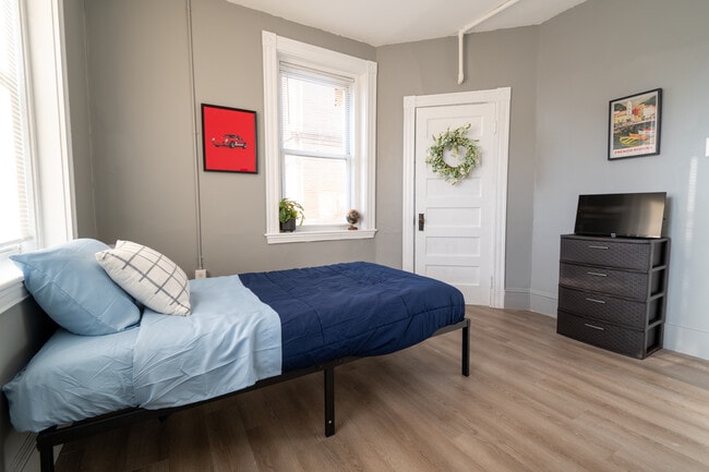 Photo - 376 Washington St Unit 12