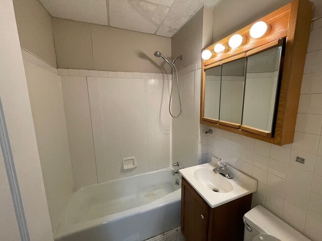 Photo - Rollins Apartments