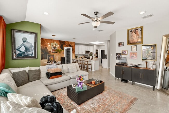 Photo - 1511 Maple Rdg Dr