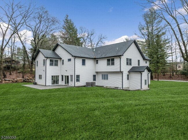 Photo - 232 Kinnelon Rd