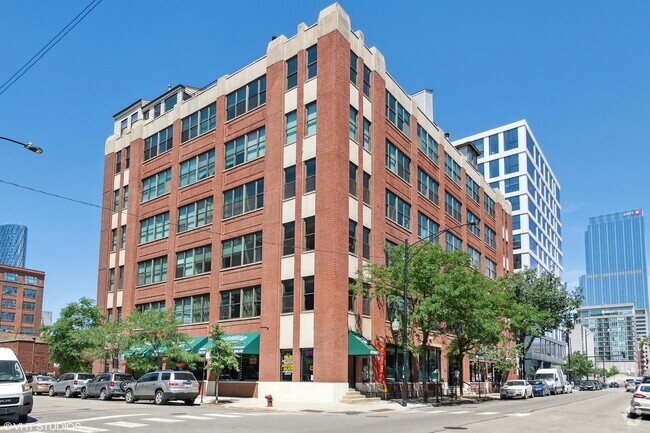 Building Photo - 812 W Van Buren St Unit 3D Rental