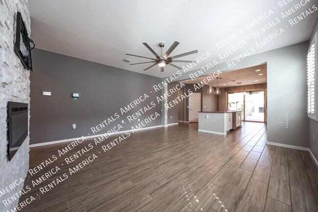 322 W Tenia Trail