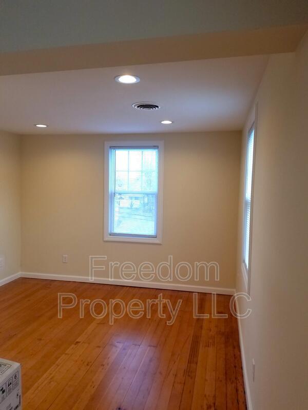 Photo - 154 Beecher St