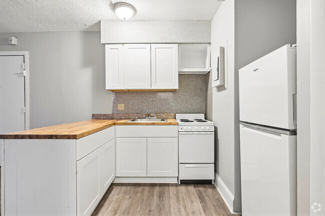 Building Photo - 147 E 37th St Rental