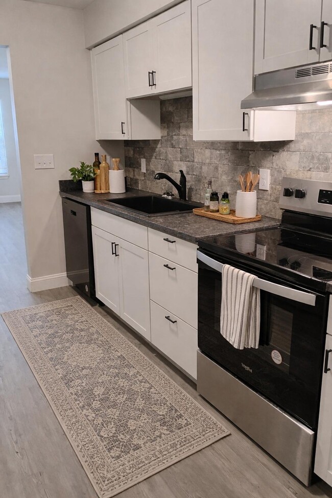 Photo - Sunnydale Acres - 2 Bed, 1 Bath - NO WAITLIST