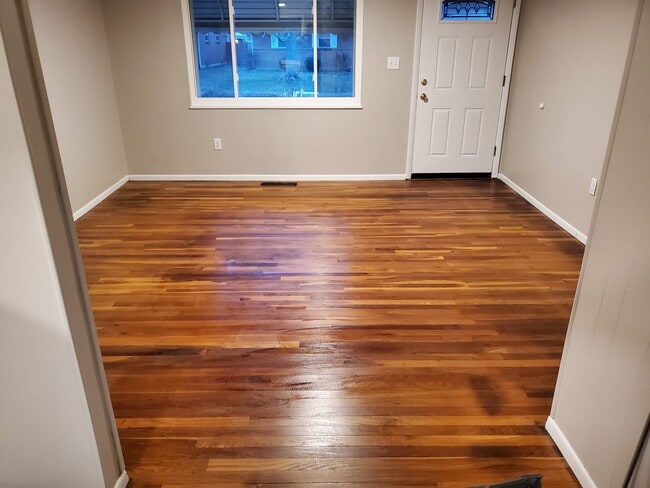 Photo - 3398 Reaver Ave