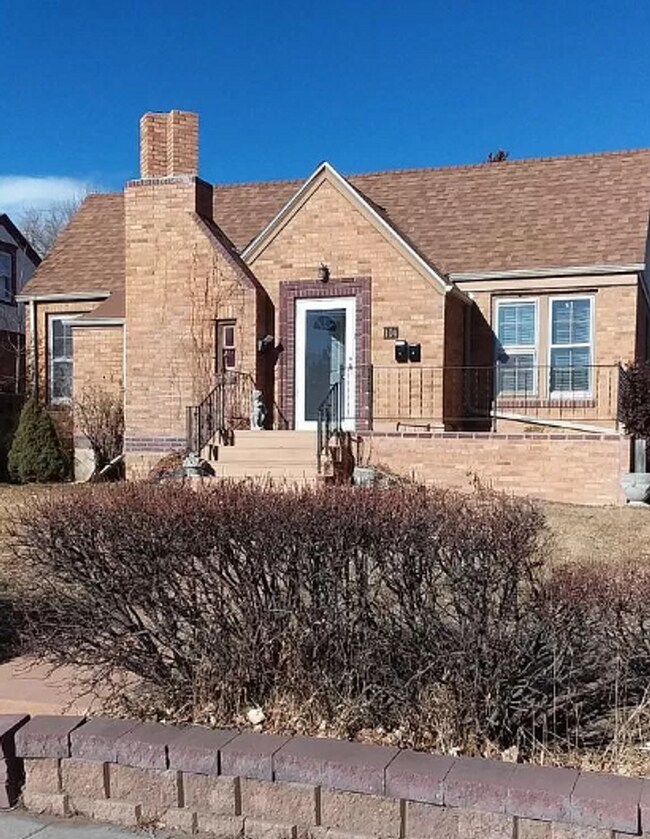 Cozy Studio Basement Unit off Pershing and... Rental House Rental in Cheyenne, WY