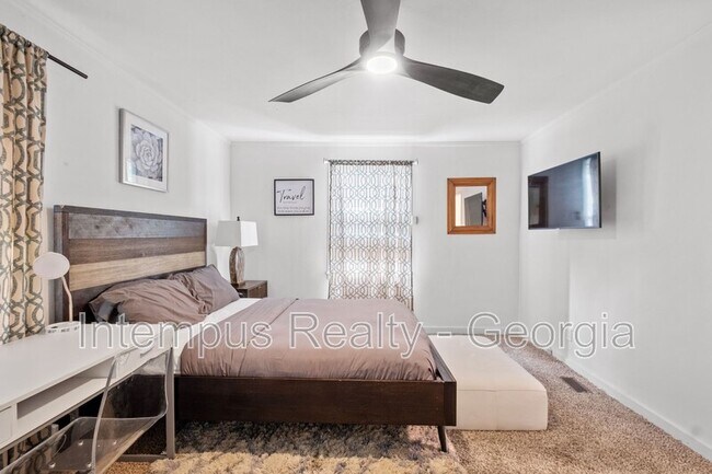 Photo - 1738 Duke Rd