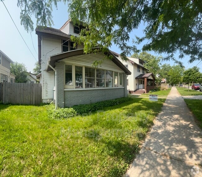 Building Photo - 1144 Alexander St SE Rental