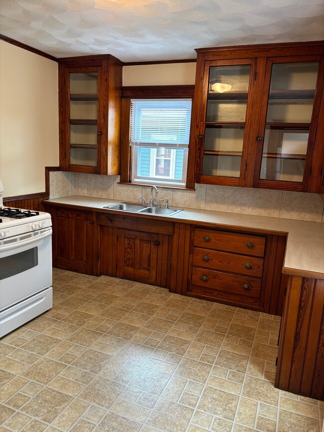 Kitchen - 23 Prospect St Unit 23ProspectStreet