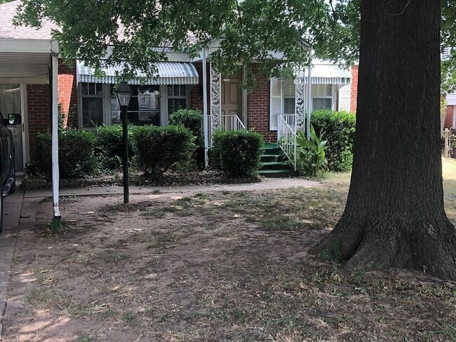 Charming 3-Bedroom Home in Quiet NW OKC Ne... - Charming 3-Bedroom Home in Quiet NW OKC Ne...