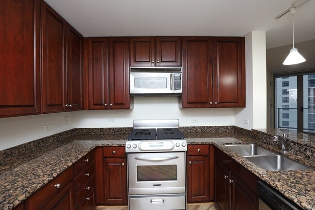 Photo - 420 E Waterside Dr Unidad 2061