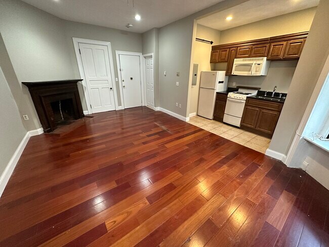 Photo - 249 Newbury St Unit 1