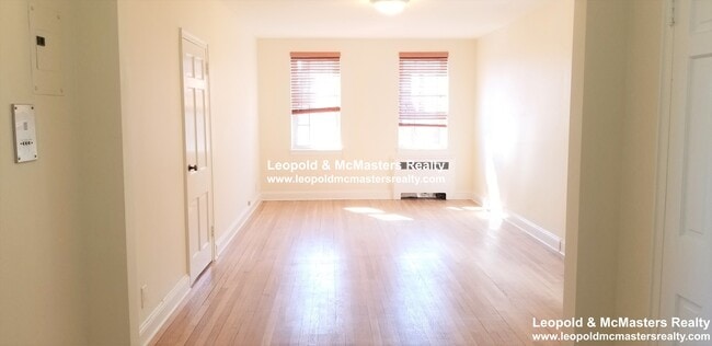 Building Photo - 12 Ware St Unit 33