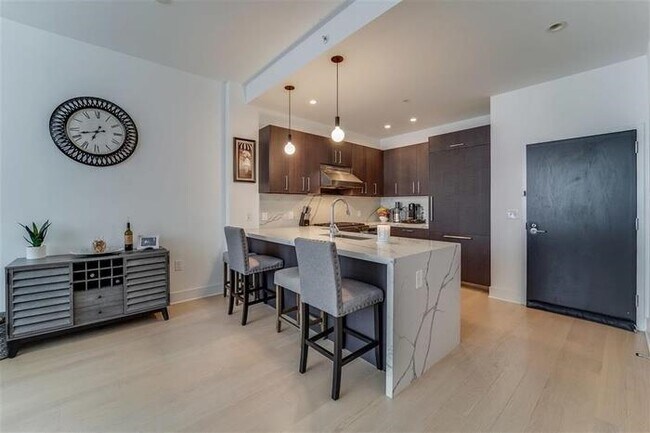 Photo - 1400 Hudson St Unit 319