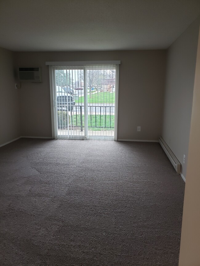 1 Bedroom Livingroom - Cedar Crossing Apartments