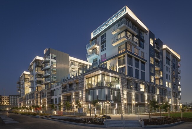 Portico Waterfront