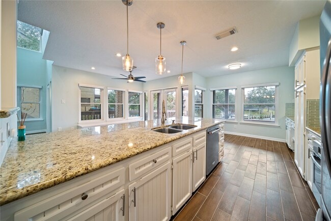 Photo - 2662 Sailboat Dr