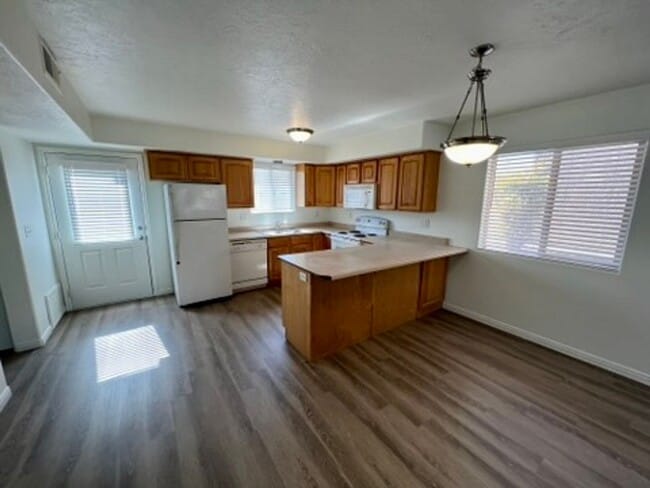 Photo - Great location