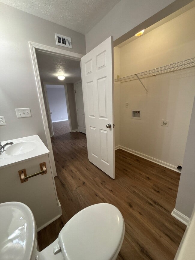 Photo - 5140 Keegan Way