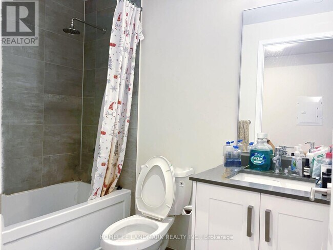 Photo - 99 John St Unit 207